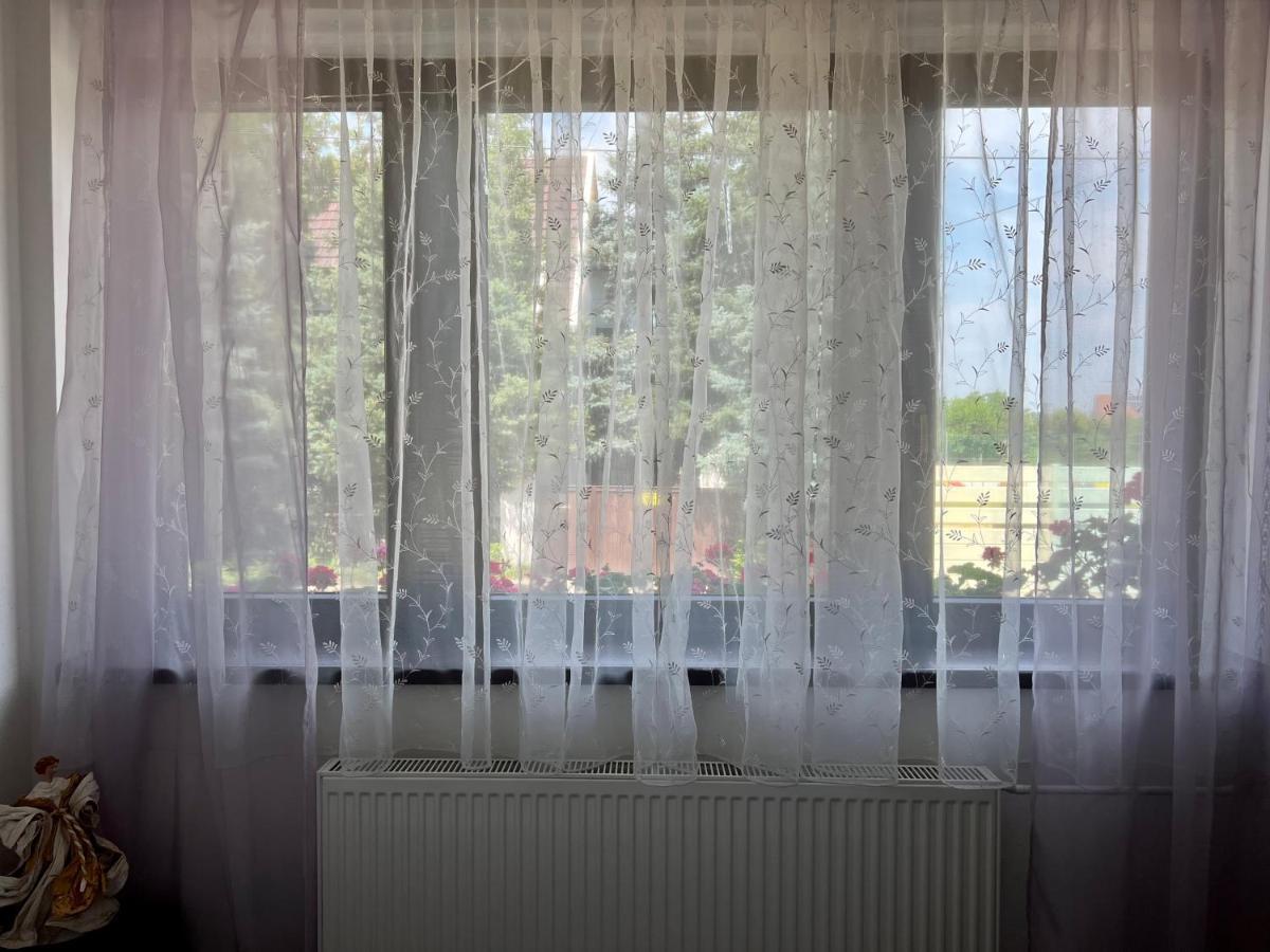 Ferienwohnung Orosz Apartmanhaz Gyula Exterior foto